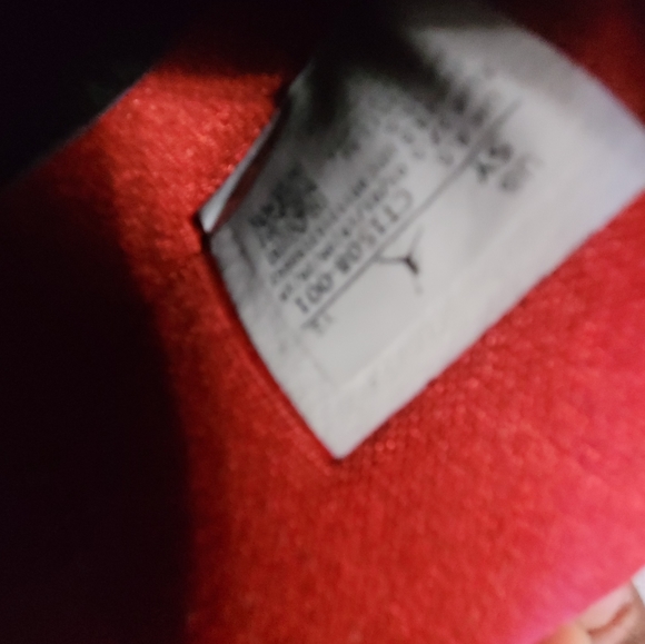 Jordan 6 - Picture 2 of 3